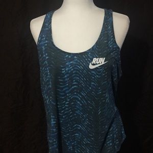The Nike Tee XL